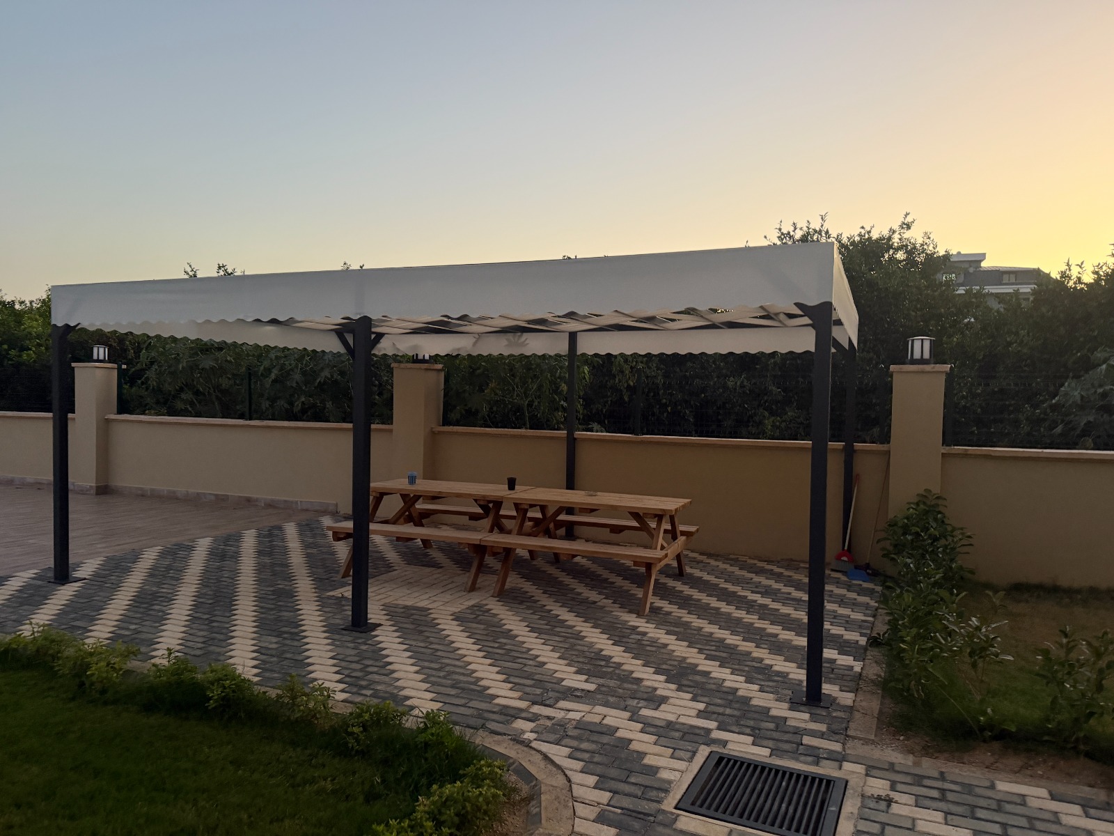 阿兰尼亚 Oba 区现代花园公寓：近医院，理想的全年居住投资选