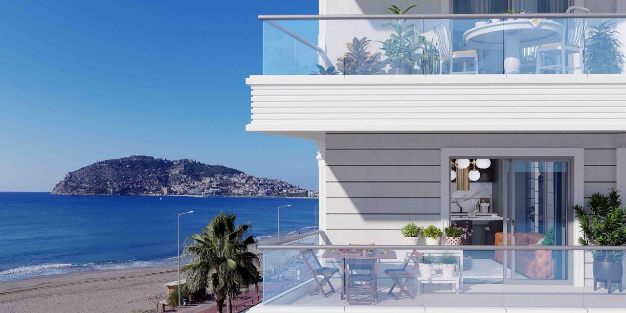 Contemporary Coastal Residence for Sale in Alanya Centrum with Extensive Facilities