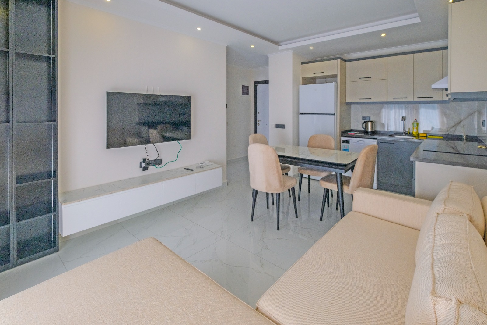 Résidence Moderne et Meublée à Alanya avec Prestations de Standing