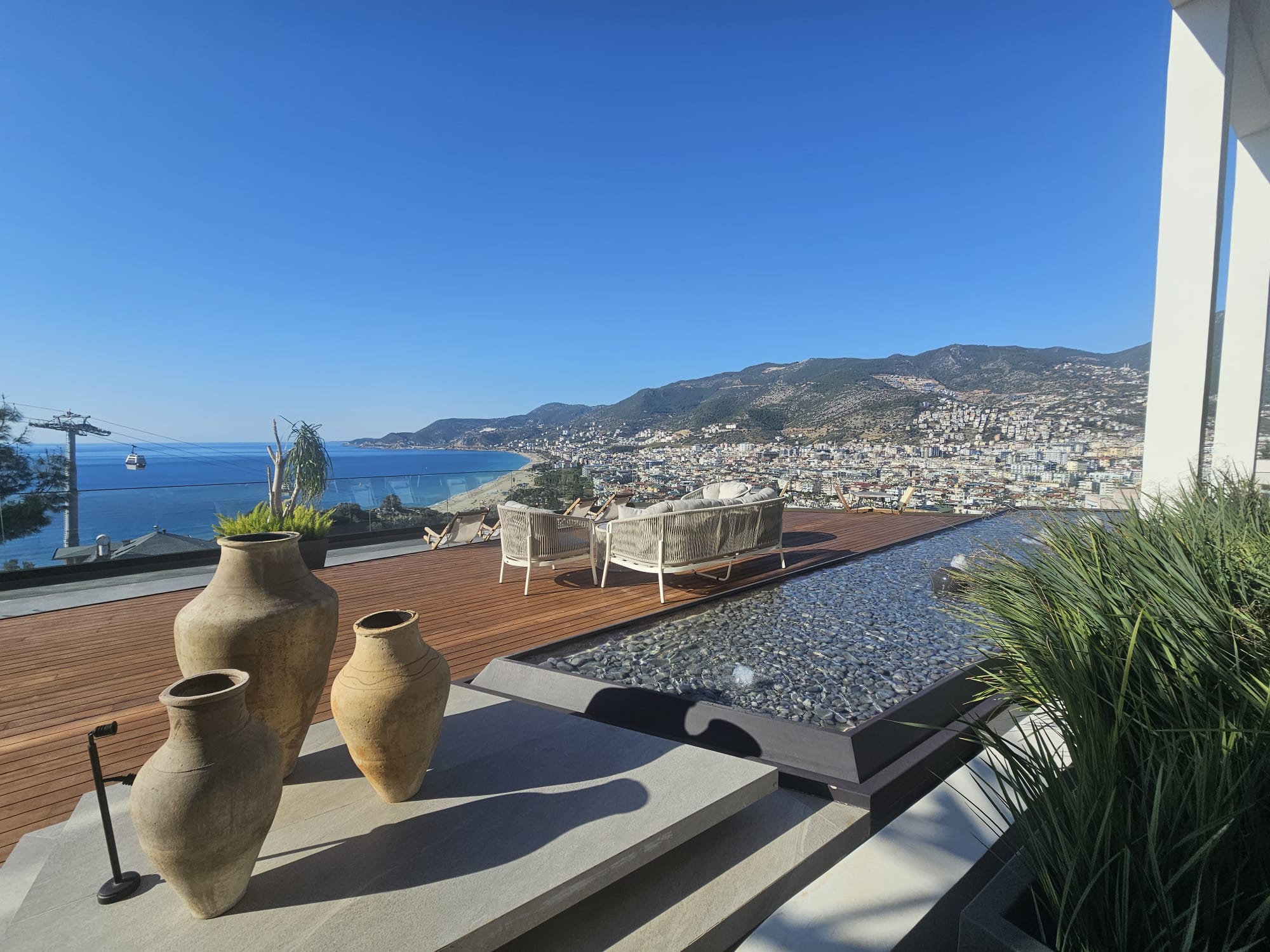 Elegant Lägenhet i Centrala Alanya – Havsnära och Modern