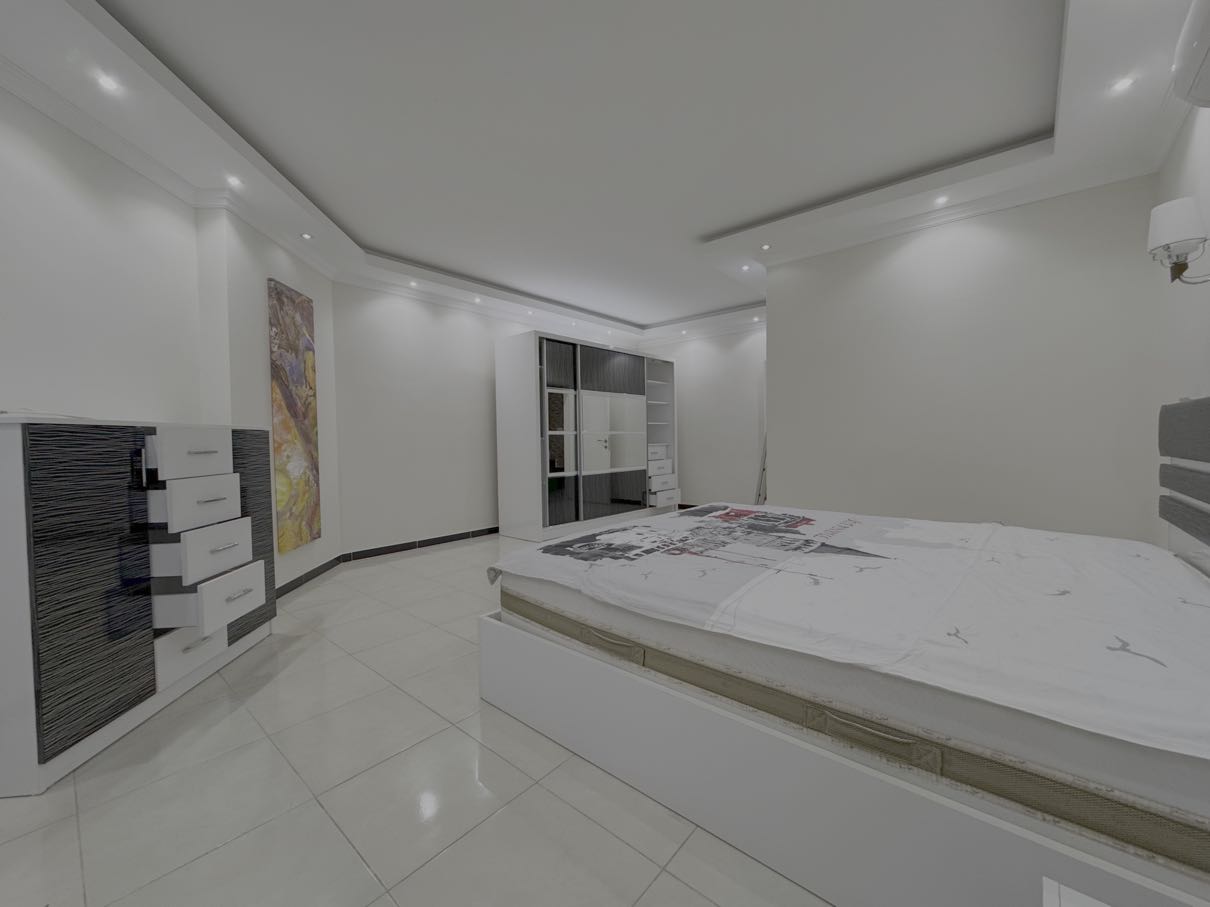 阿拉尼亚凯斯特尔豪华精装公寓出售，尊享私人桑拿与壁炉