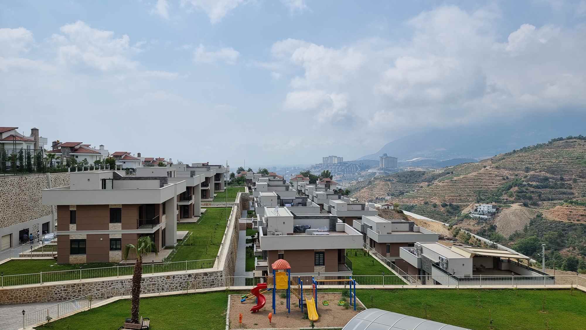 Møbleret duplex-lejlighed med privat have i Kargicak