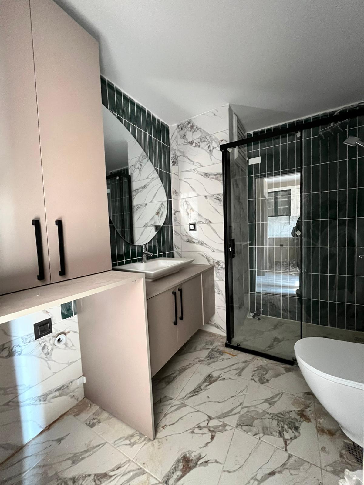 Moderne 2-roms leilighet nær stranden i Mersin Tomuk