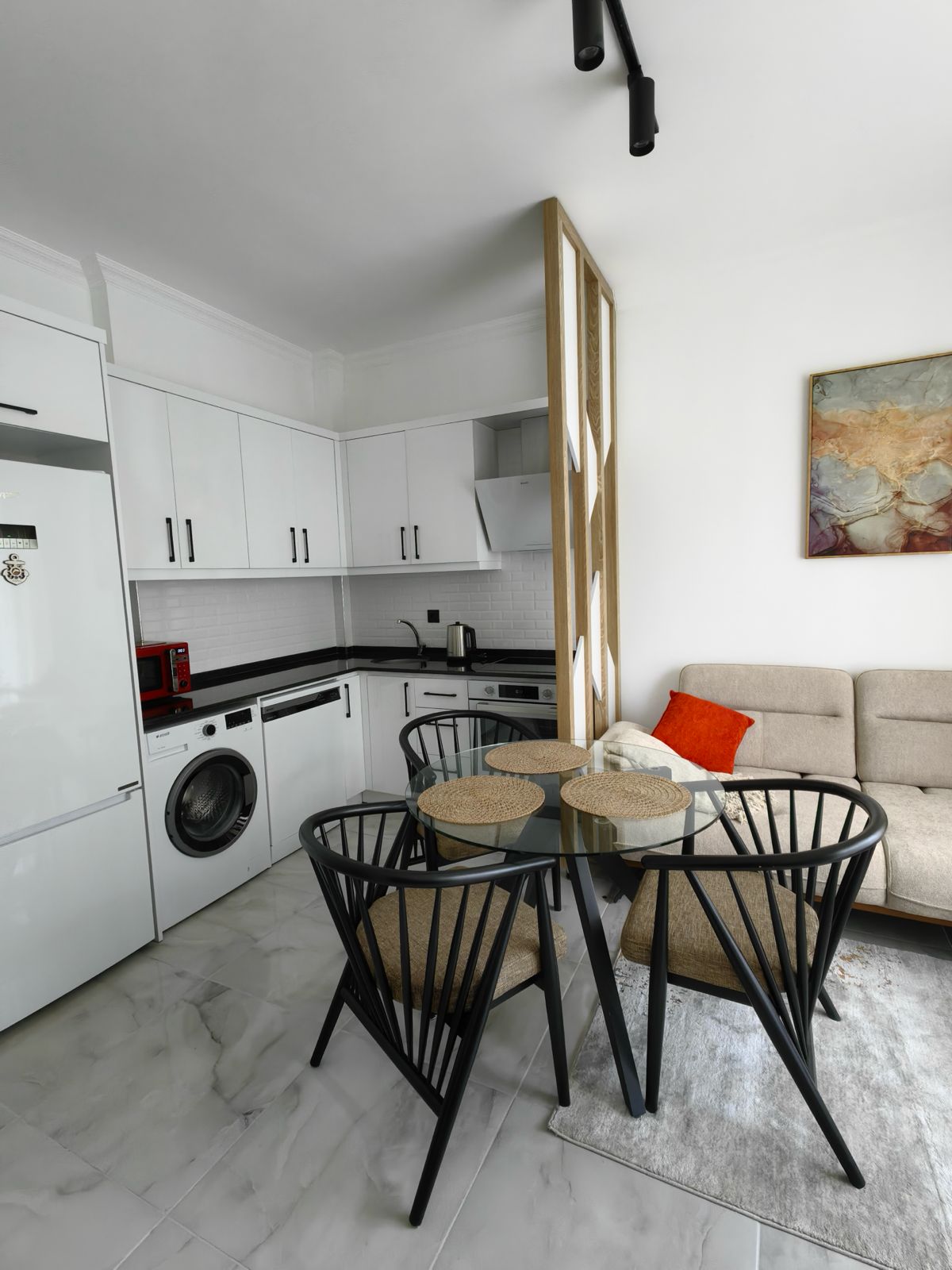 Современные апартаменты в Авсалларе с отельной инфраструктурой