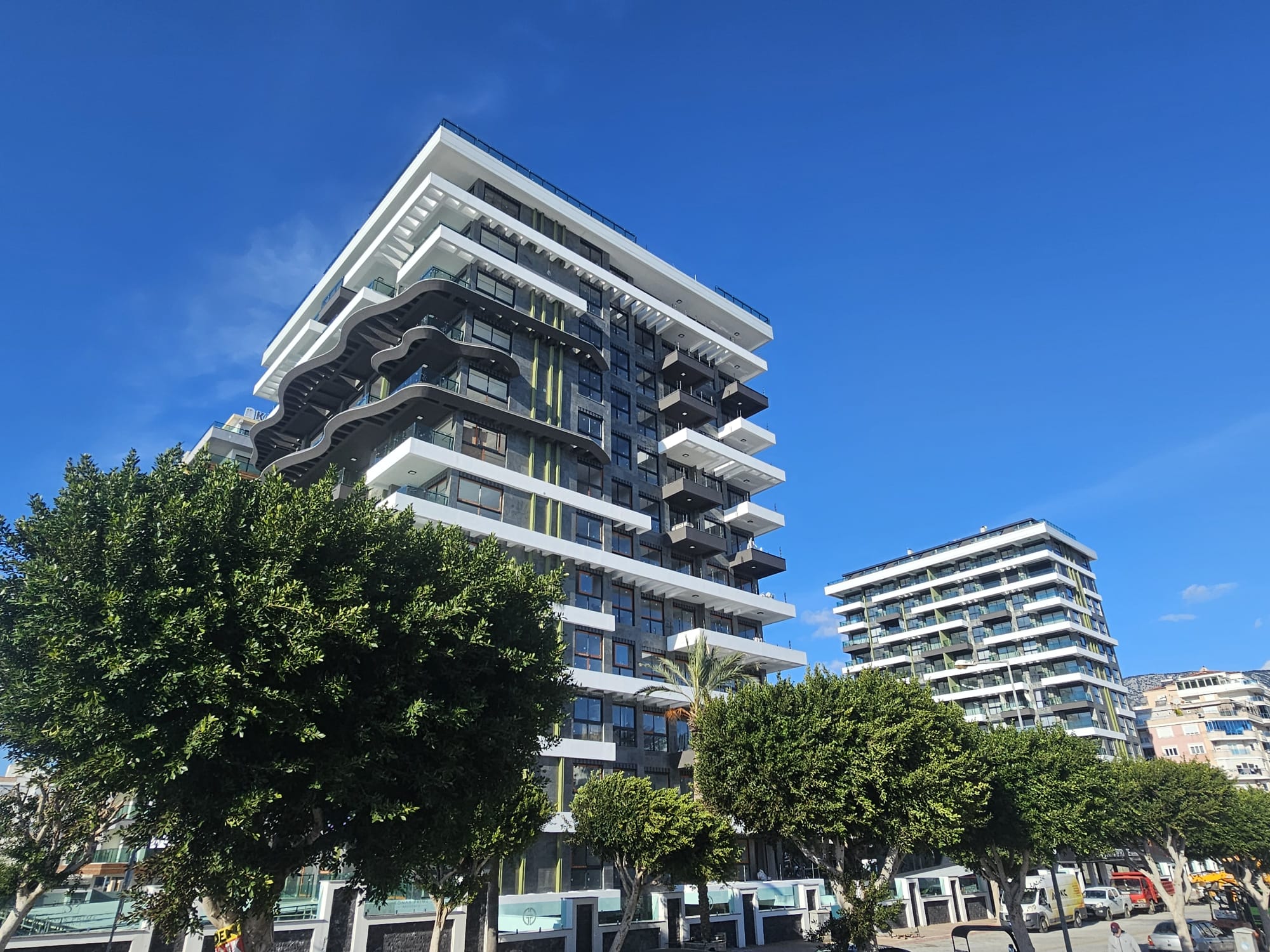 阿拉尼亚海滨豪华公寓与复式住宅，尊享五星级服务