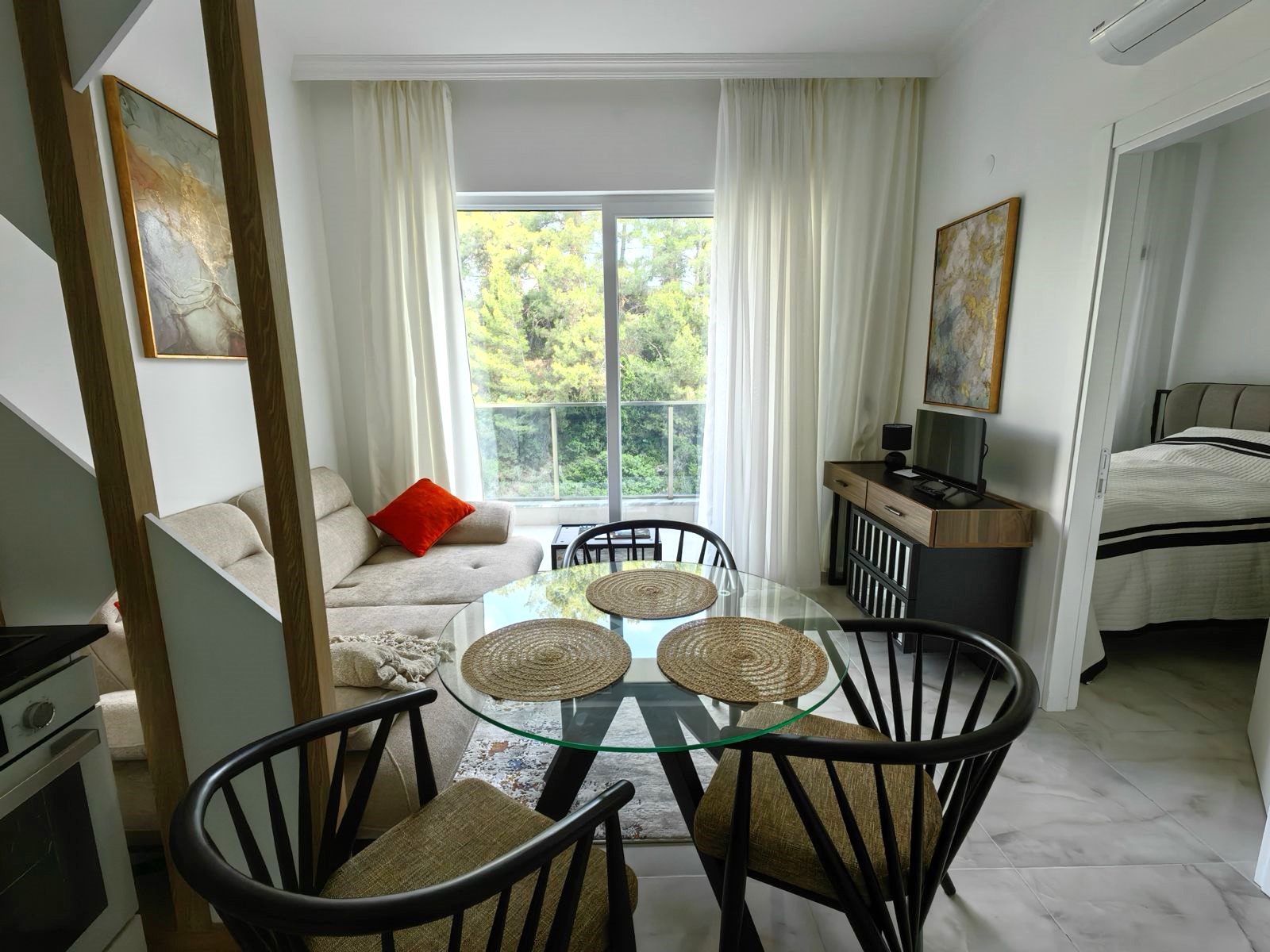 Современные апартаменты в Авсалларе с отельной инфраструктурой