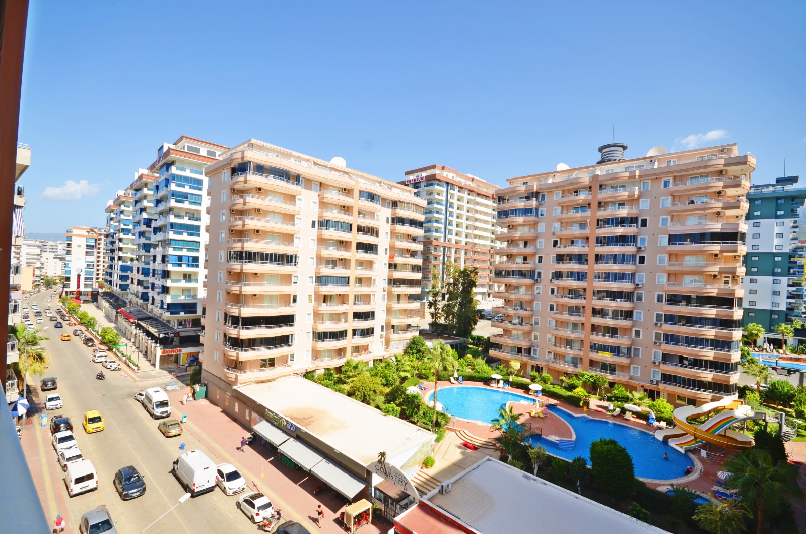 Alanya Mahmutlar'da Eşyalı, Kapsamlı Olanaklı Modern Daire