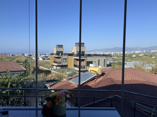 Alanya Kargıcak'ta Bahçeli ve Eşyalı Aile Villası