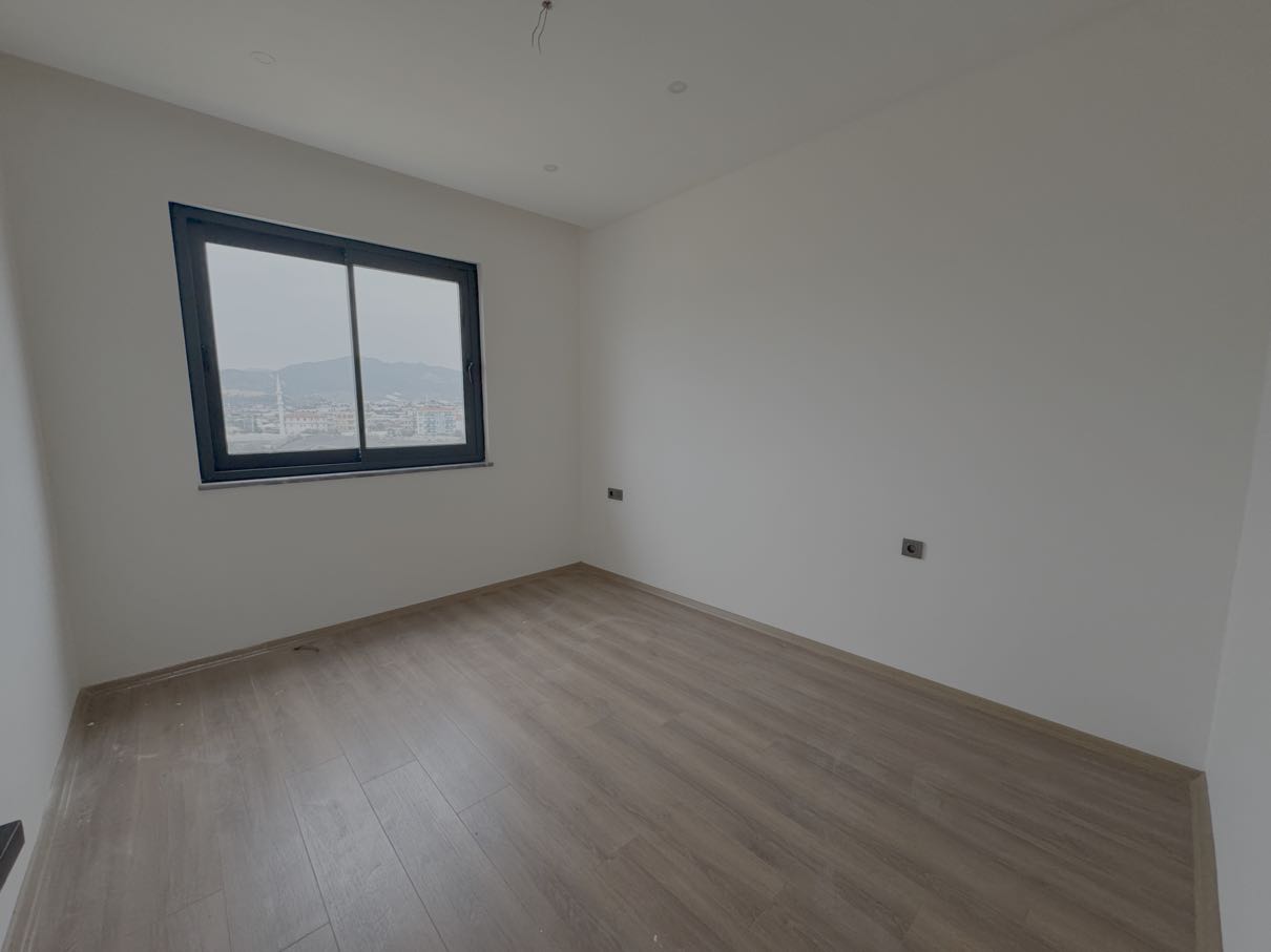 Moderni perheasunto Payallarissa – laajat mukavuudet perheille