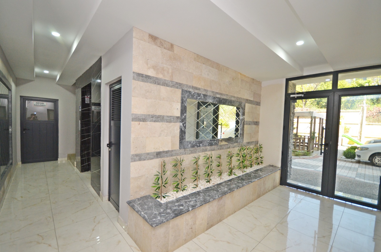 Просторная семейная квартира в Оба, Аланья, с садом и бассейном