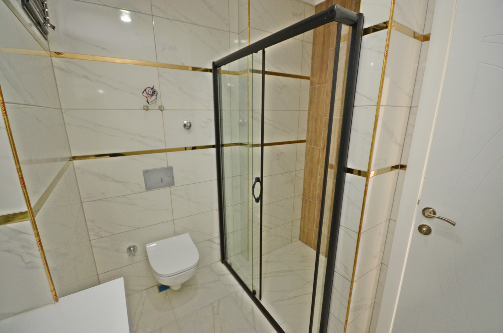 Просторная семейная квартира в Оба, Аланья, с садом и бассейном