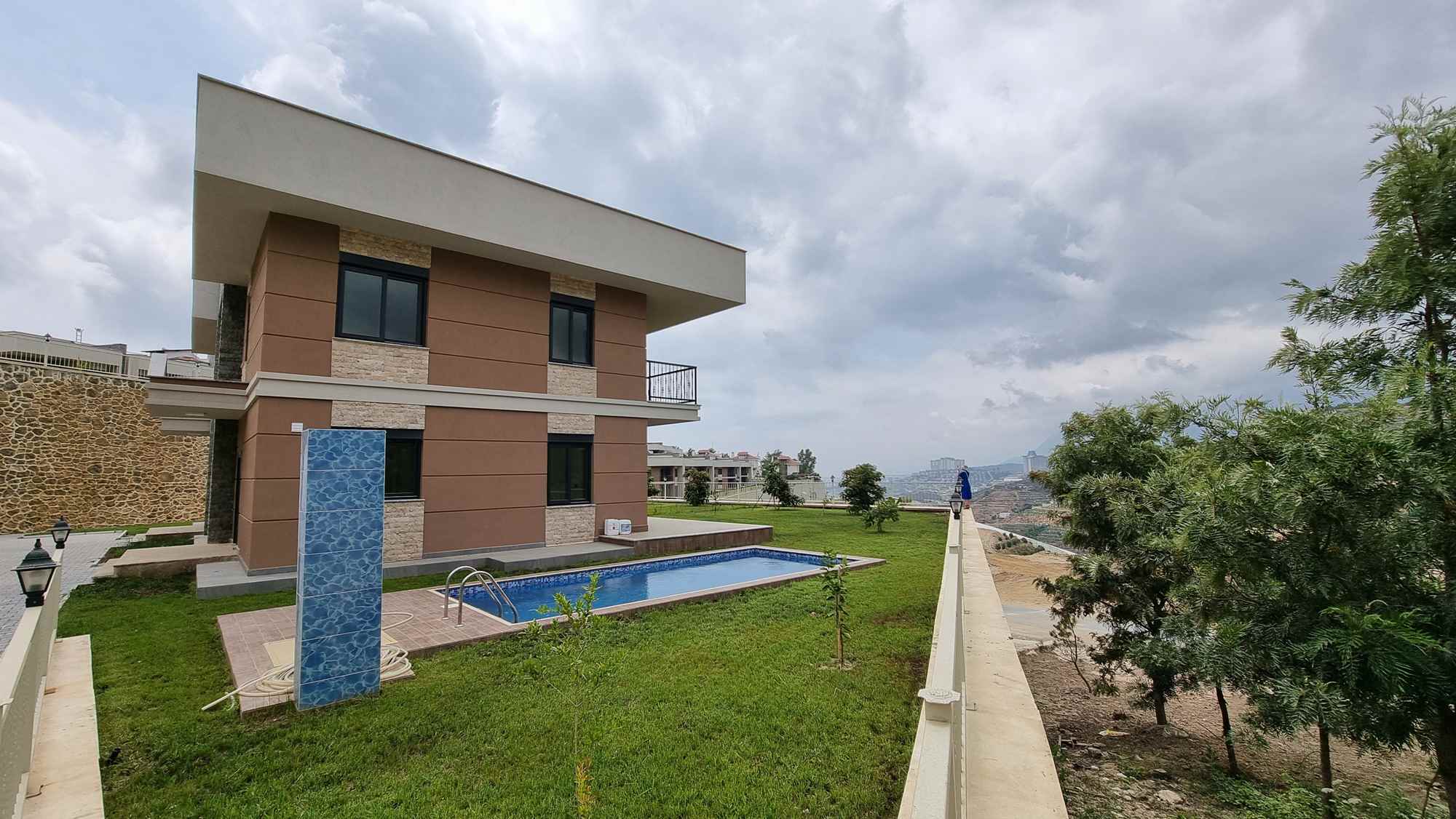 Møbleret duplex-lejlighed med privat have i Kargicak