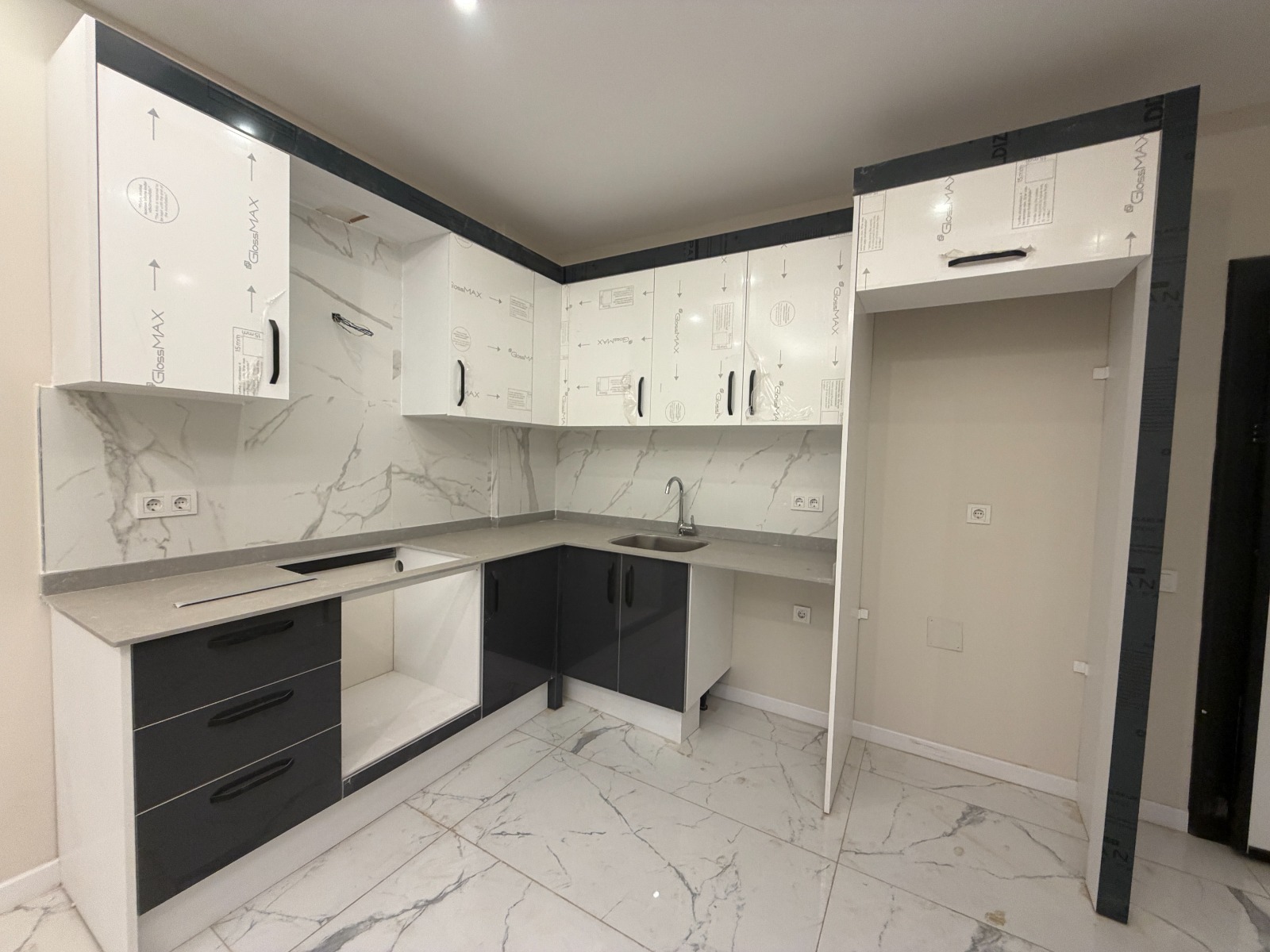 阿兰尼亚 Oba 区现代花园公寓：近医院，理想的全年居住投资选