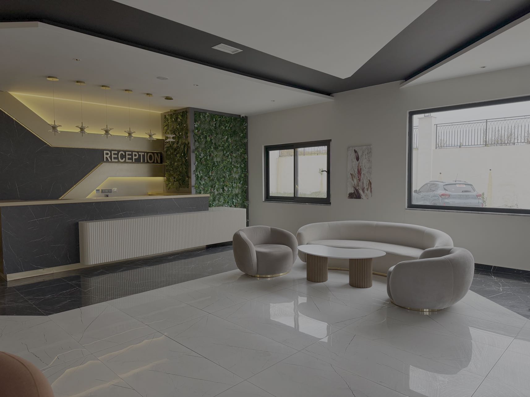 Moderni perheasunto Payallarissa – laajat mukavuudet perheille