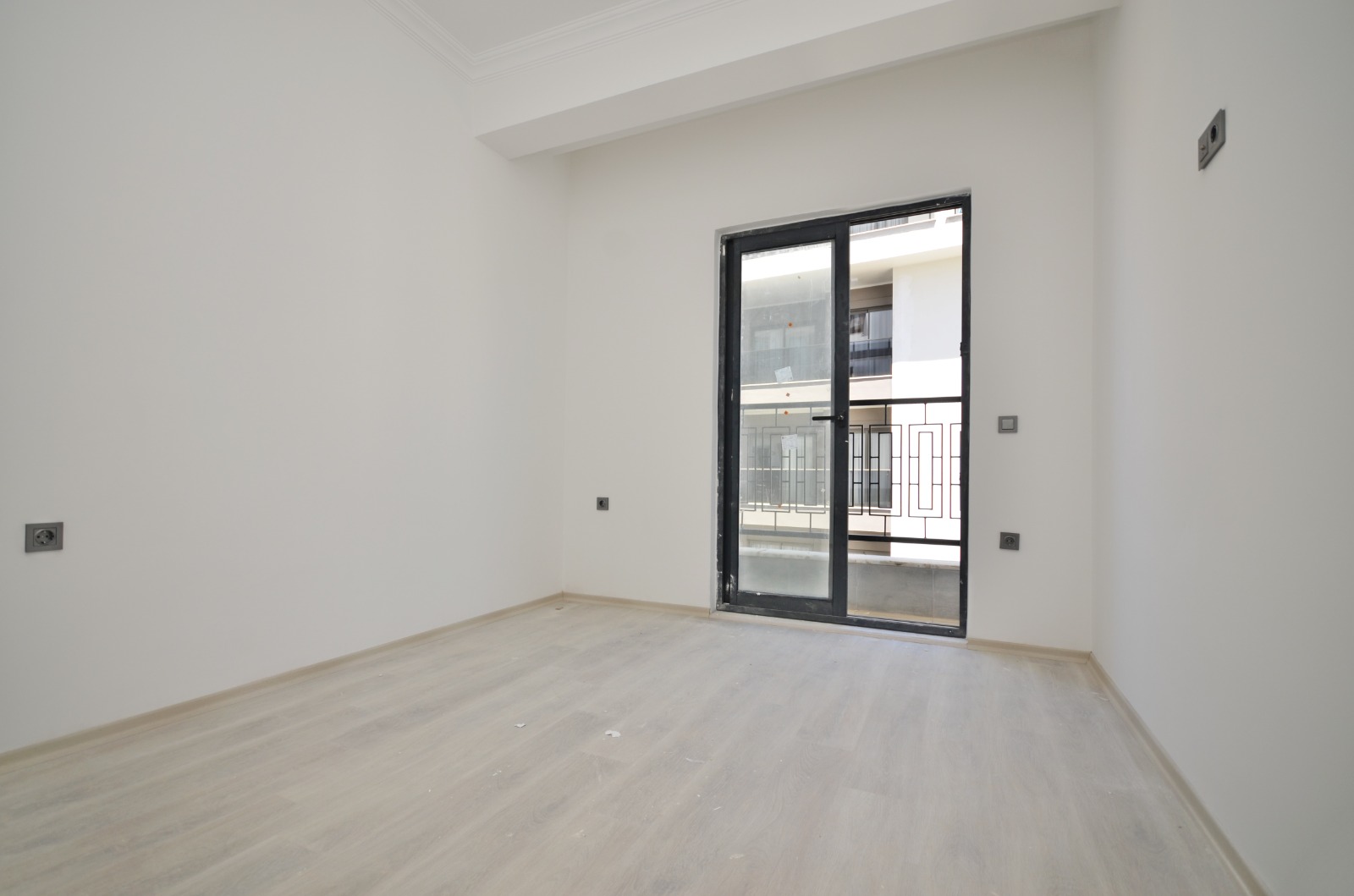 Moderne Küstenwohnung in Mahmutlar Alanya mit exklusiver Gartenanlage