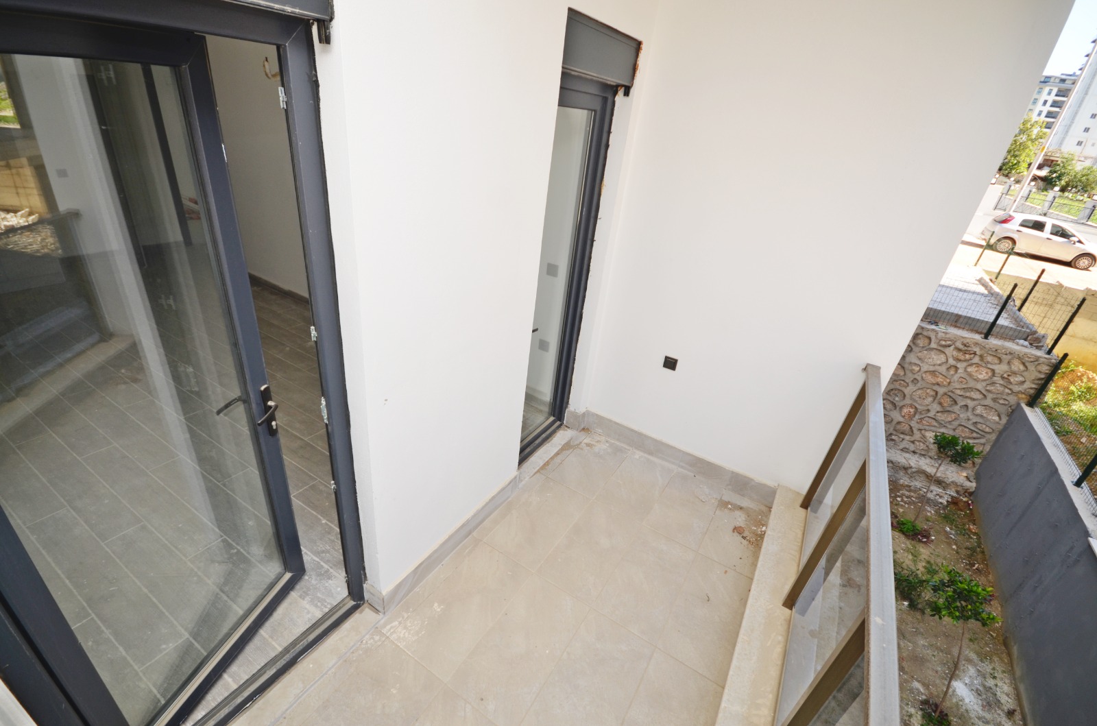 Mahmutlar Alanya'da Denize Yakın Modern 1+1 Satılık Daire