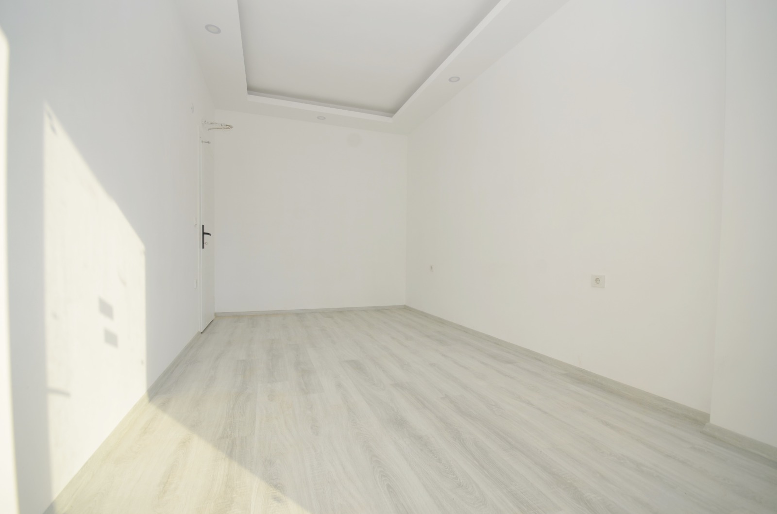 土耳其阿兰尼亚Oba区现代1+1公寓：坐拥泳池桑拿配套，尊享品质生活