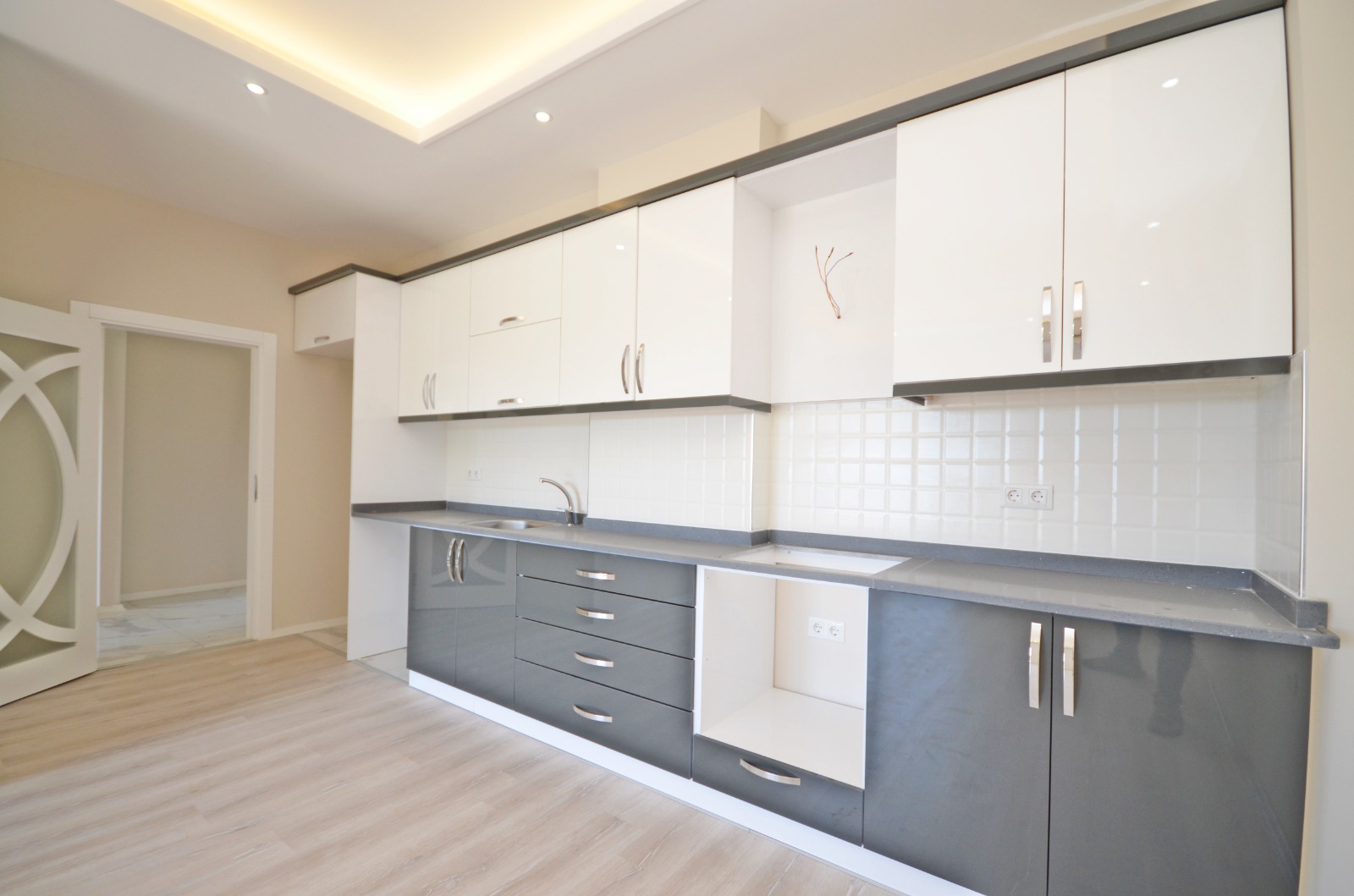 Просторная семейная квартира в Оба, Аланья, с садом и бассейном