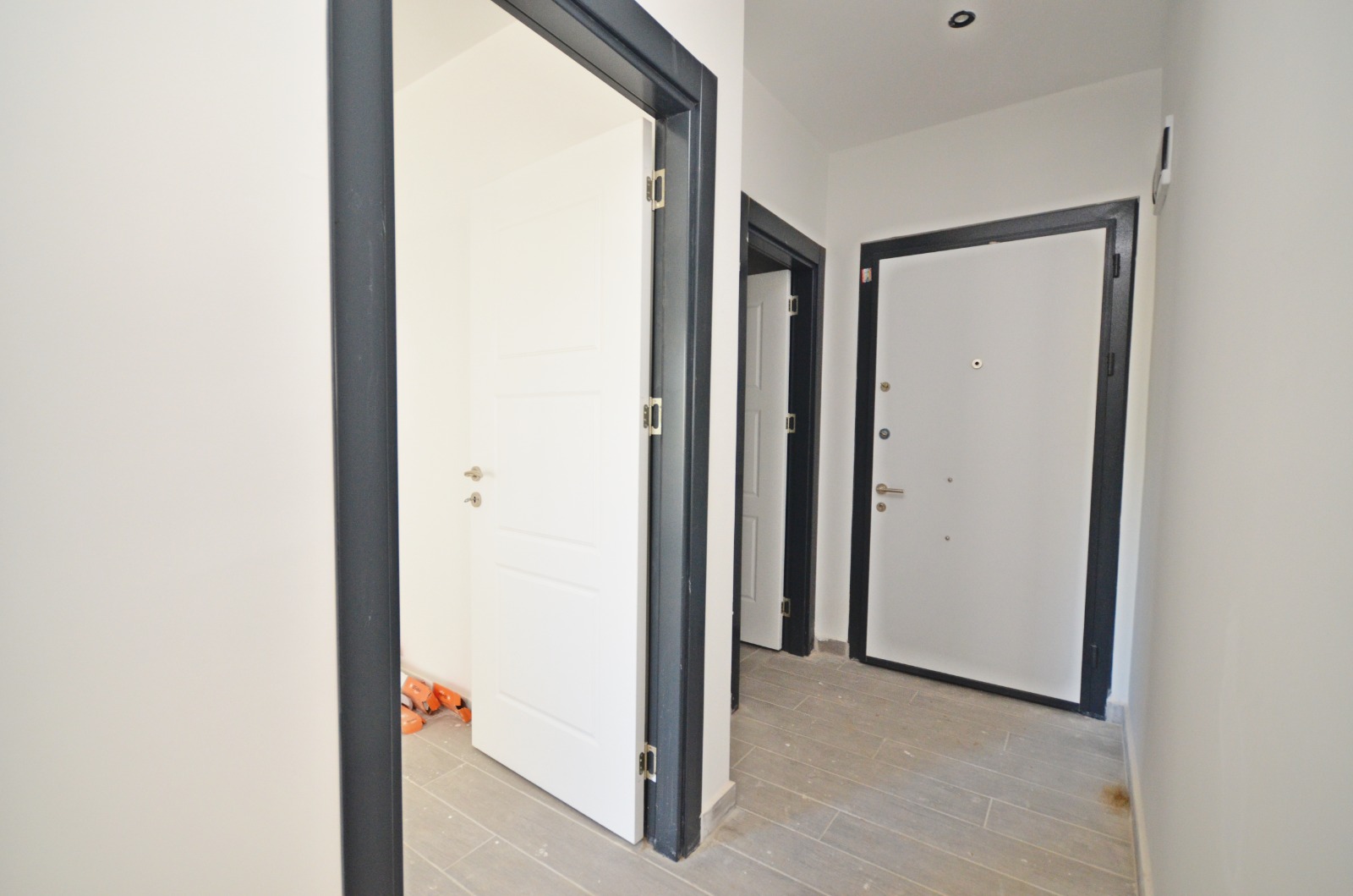 Mahmutlar Alanya'da Denize Yakın Modern 1+1 Satılık Daire