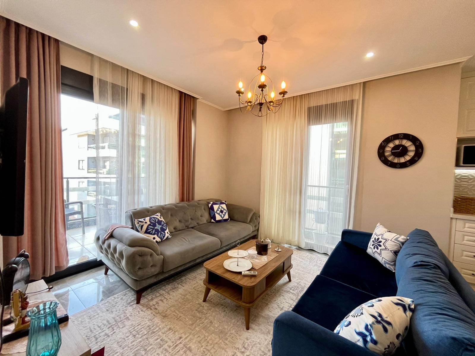 阿兰尼亚Oba区精装两居室公寓：拎包入住，尊享地中海高品质生活