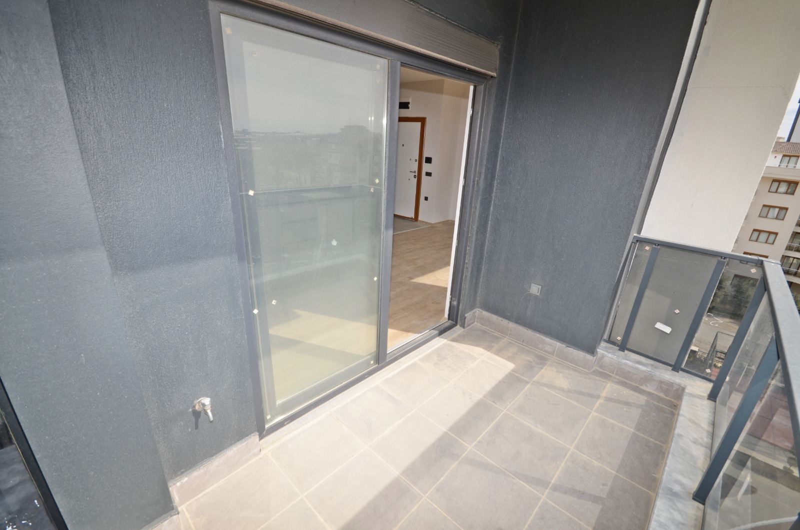 Avsallar Alanya'da Geniş Olanaklı Modern Aile Dairesi