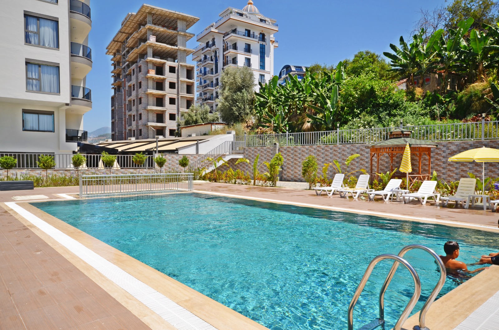 Moderne Küstenwohnung in Mahmutlar Alanya mit exklusiver Gartenanlage