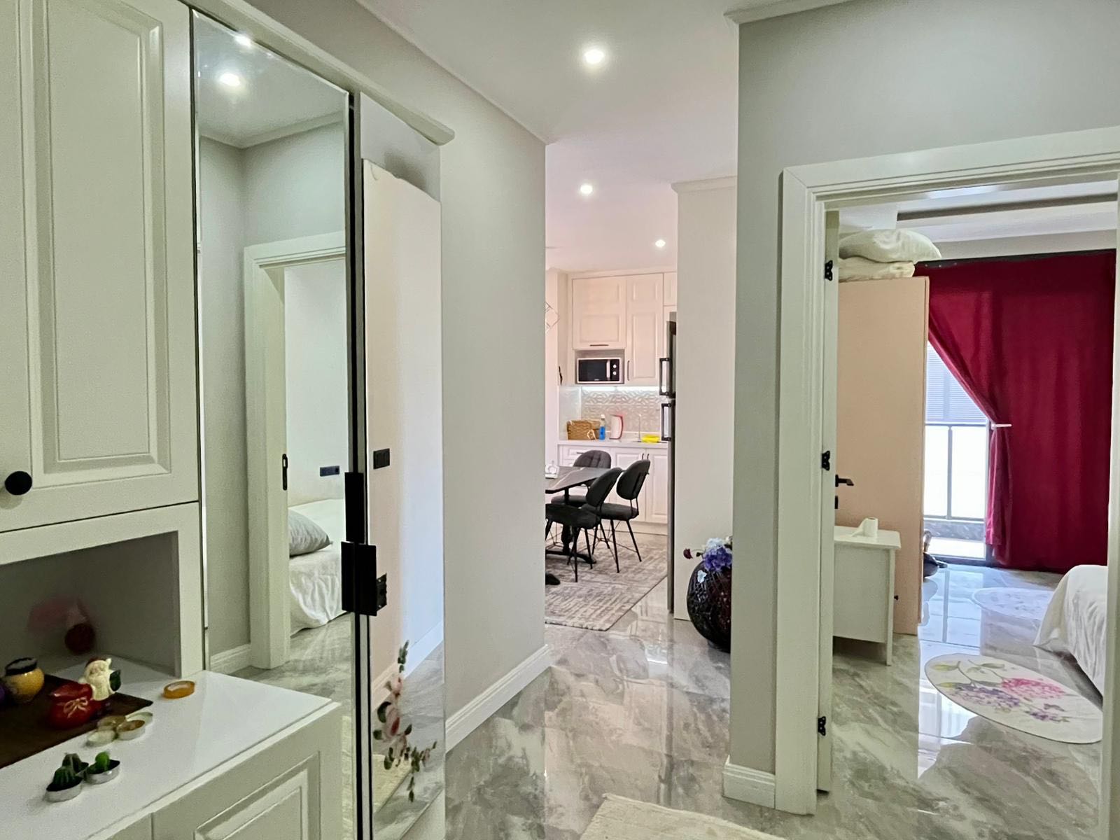 阿兰尼亚Oba区精装两居室公寓：拎包入住，尊享地中海高品质生活