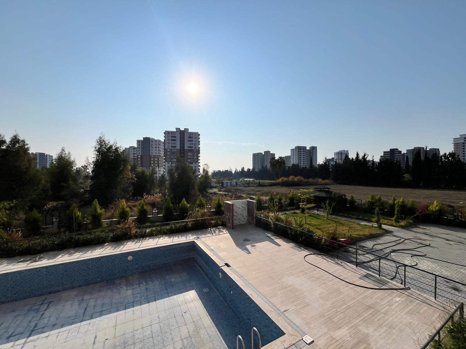 Moderne 2-roms leilighet nær stranden i Mersin Tomuk