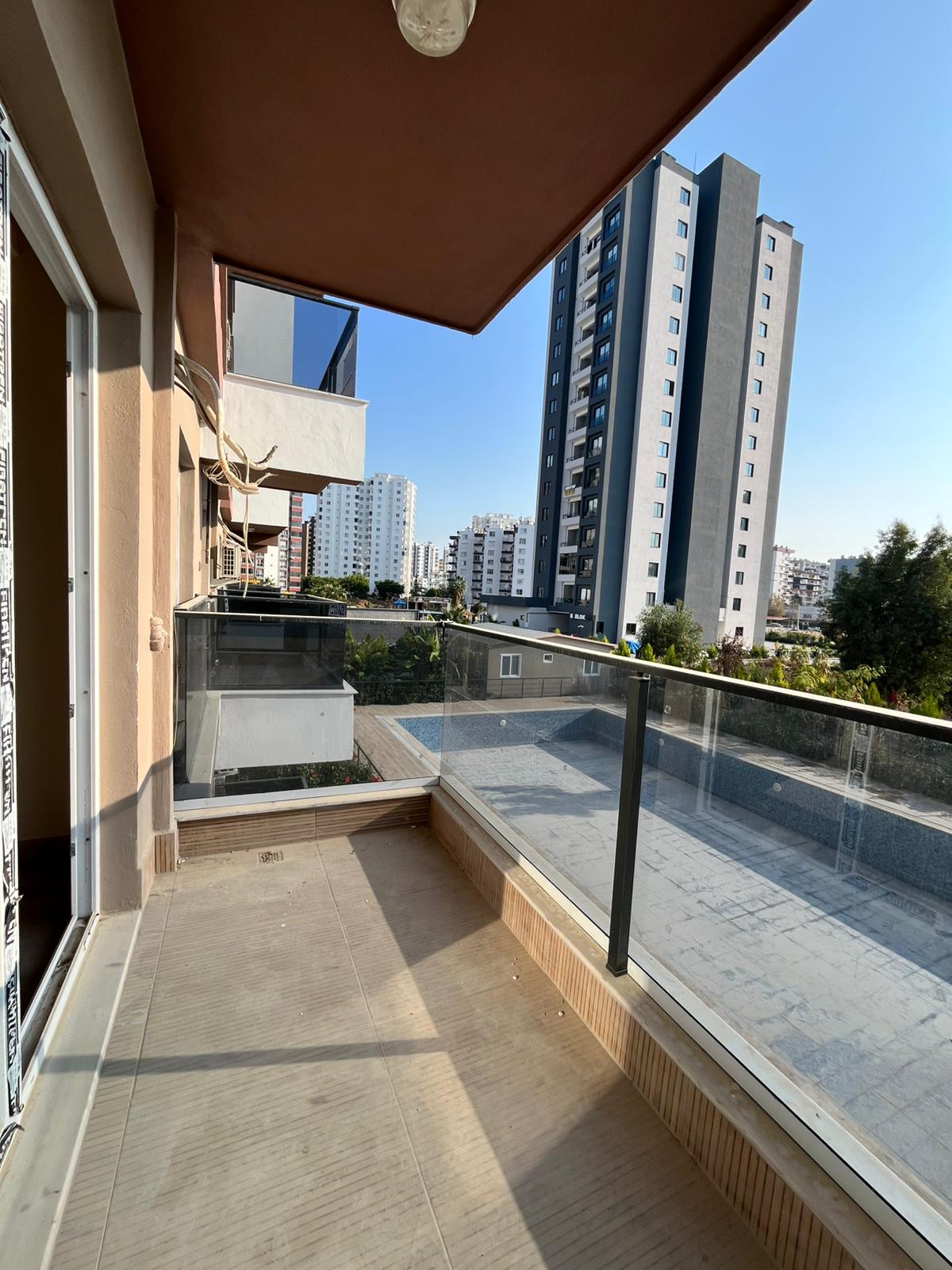 Moderne 2-roms leilighet nær stranden i Mersin Tomuk