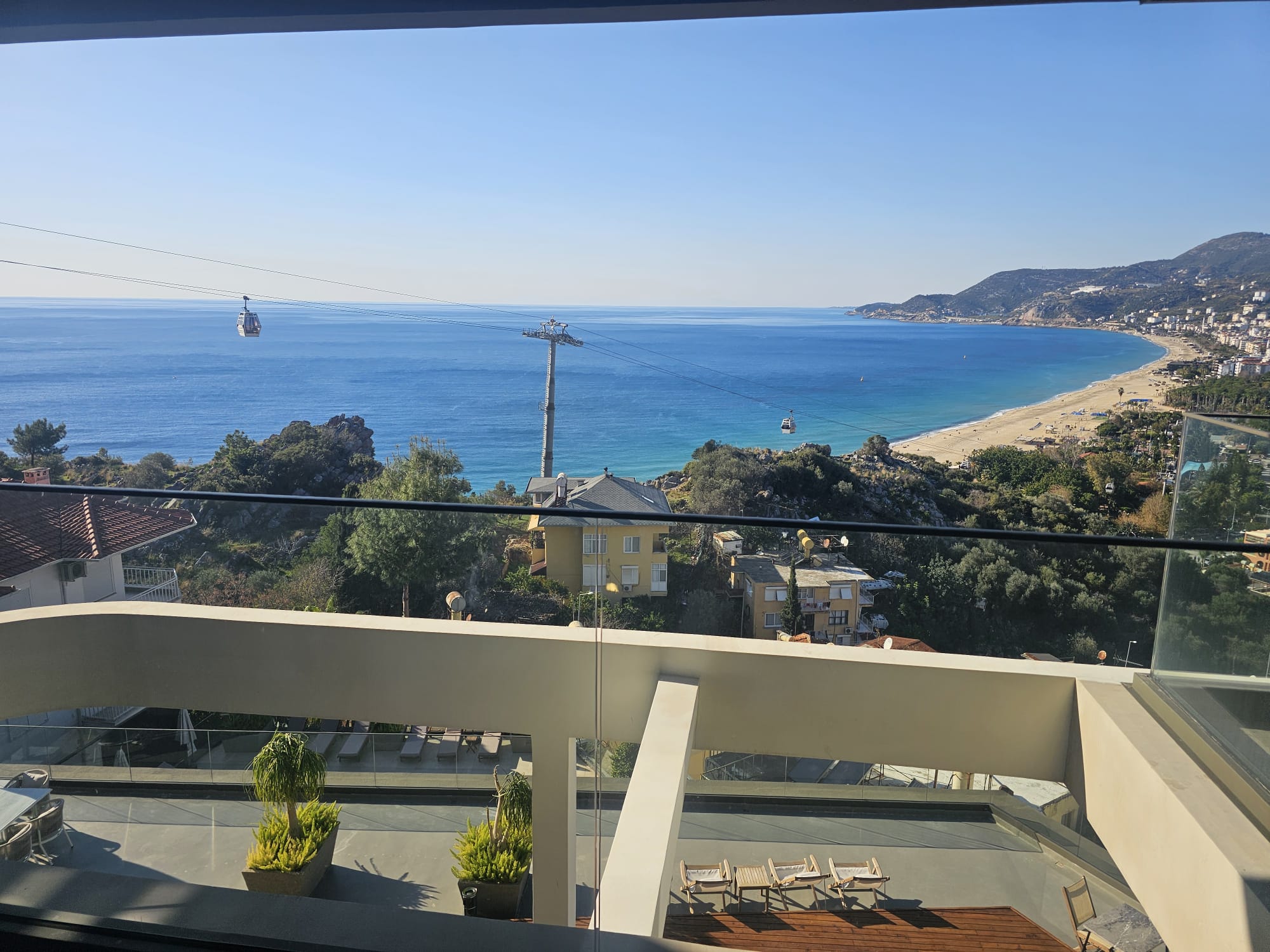 Elegant Lägenhet i Centrala Alanya – Havsnära och Modern