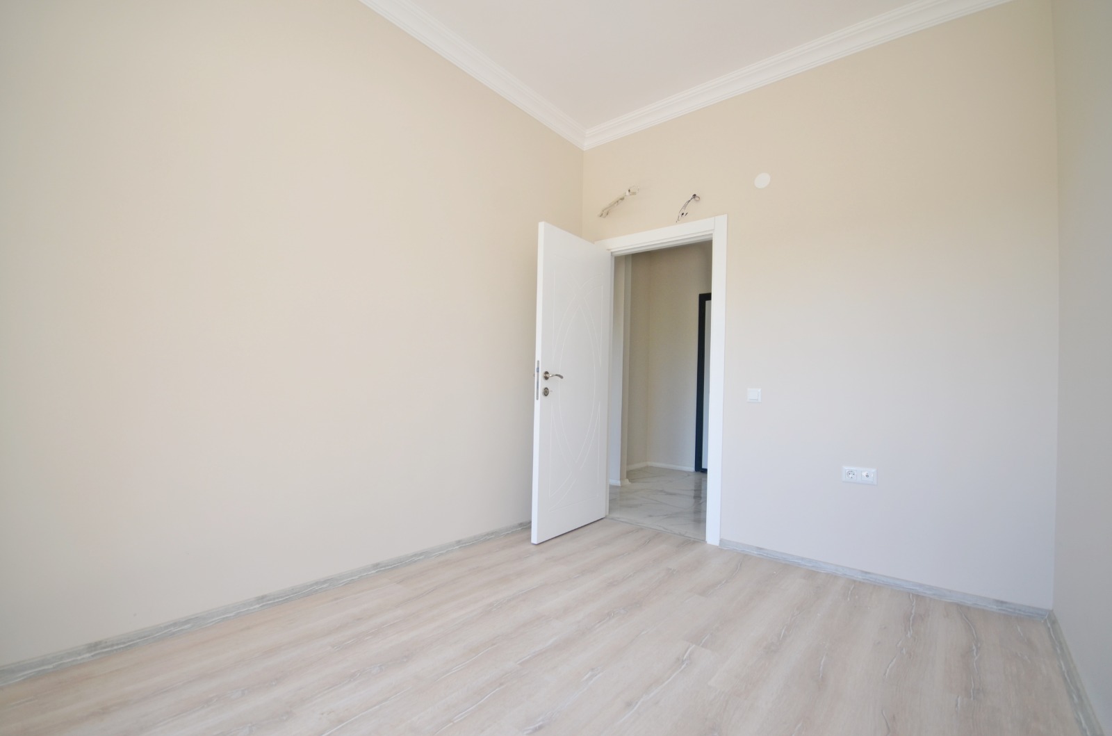 Просторная семейная квартира в Оба, Аланья, с садом и бассейном