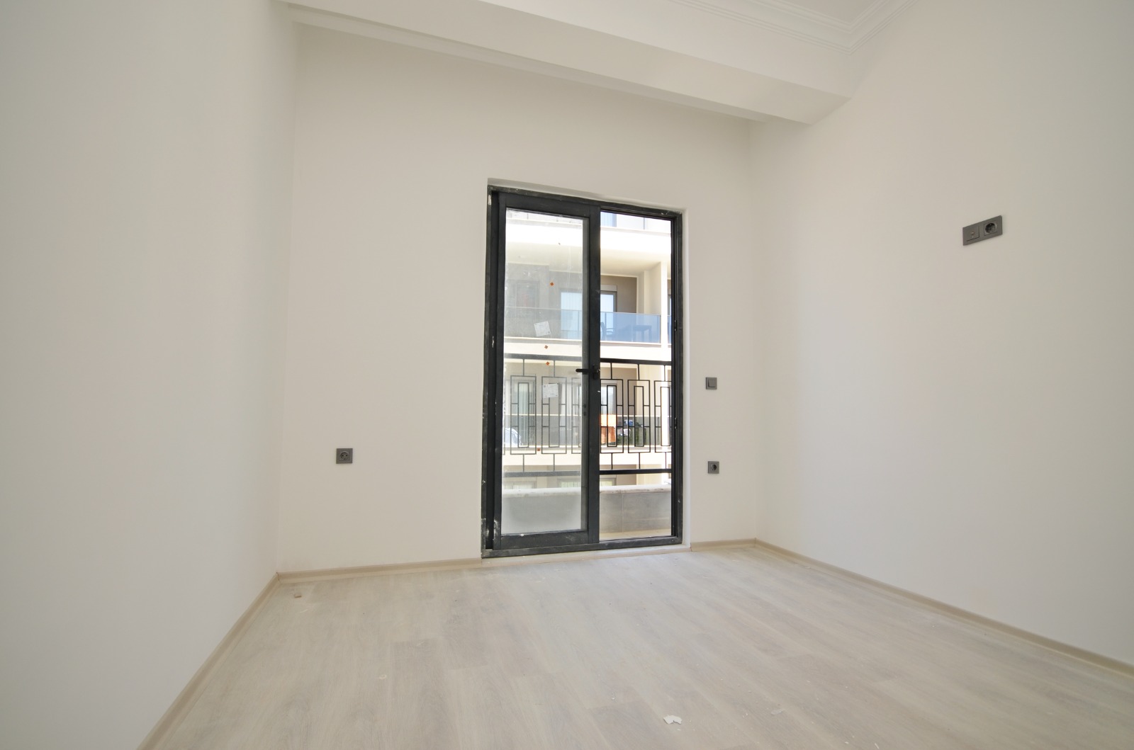 Moderne Küstenwohnung in Mahmutlar Alanya mit exklusiver Gartenanlage