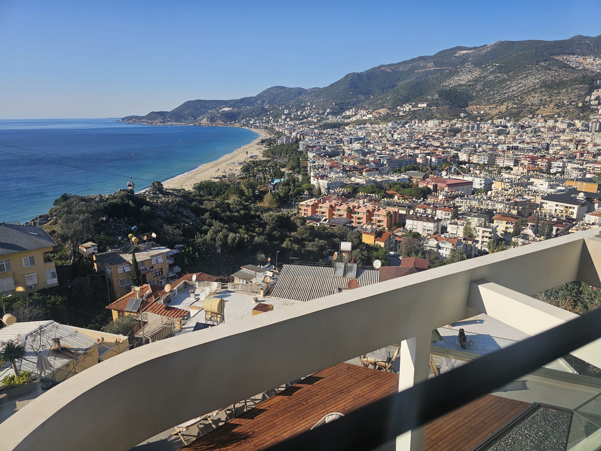 Elegant Lägenhet i Centrala Alanya – Havsnära och Modern