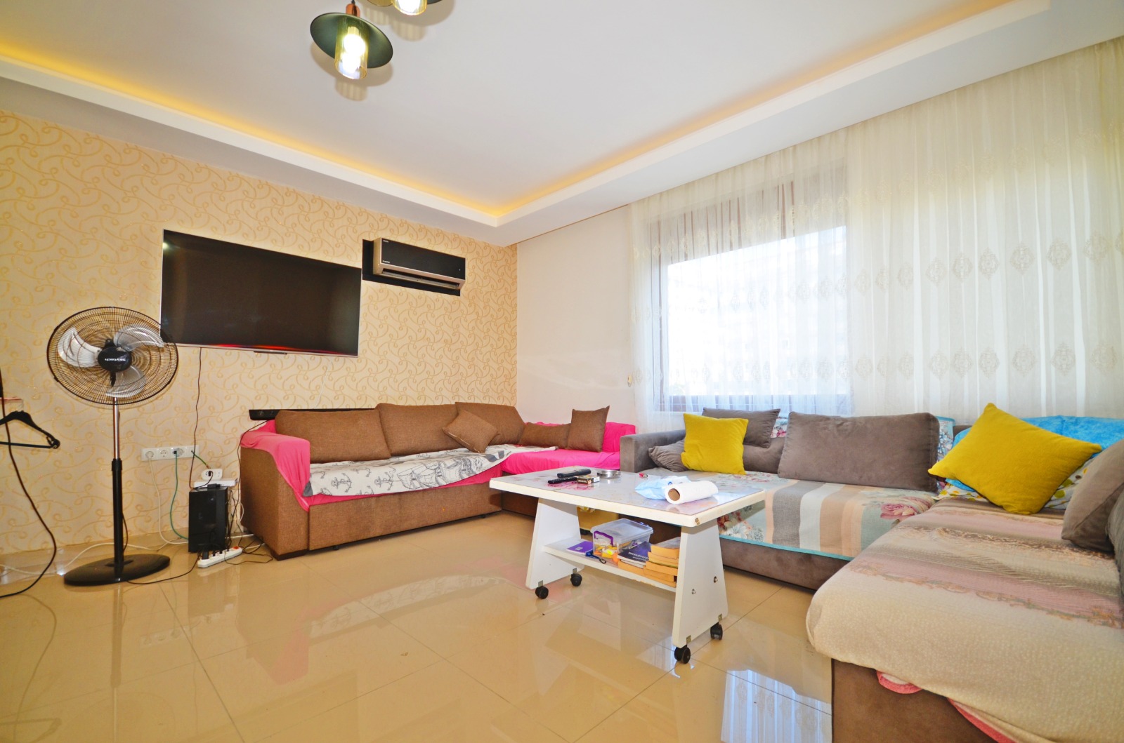 Alanya Mahmutlar'da Eşyalı, Kapsamlı Olanaklı Modern Daire