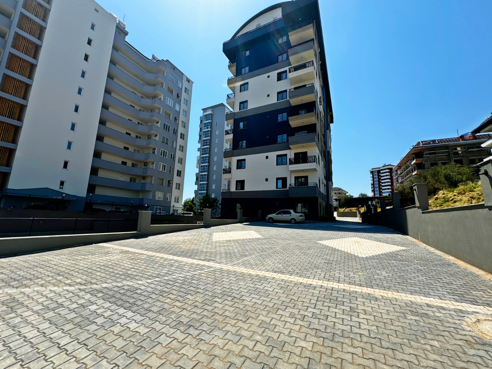 Сучасна Квартира в Паялларі, Аланія: Сімейна Резиденція з Розкішним Садом