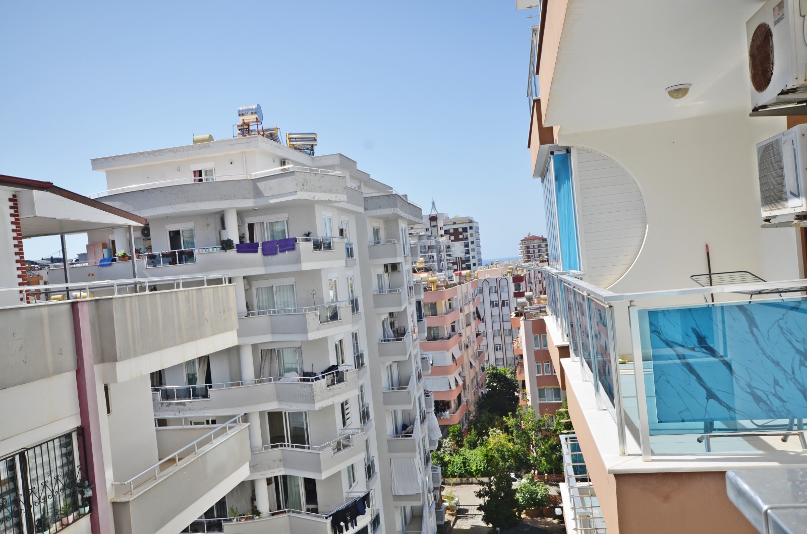 Alanya Mahmutlar'da Eşyalı, Kapsamlı Olanaklı Modern Daire