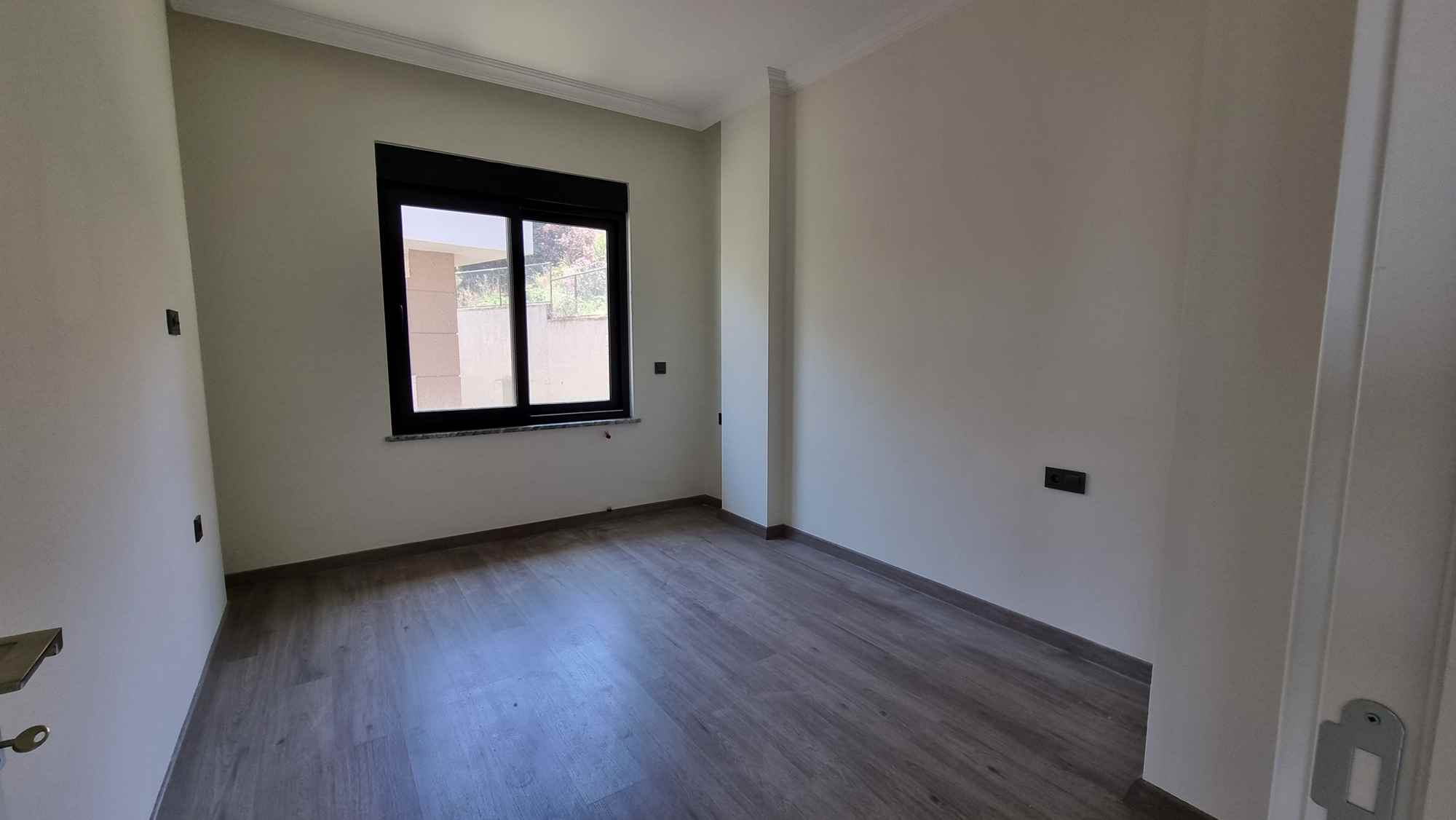 Møbleret duplex-lejlighed med privat have i Kargicak